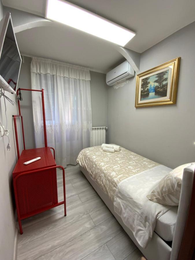 Apartmán Casa Camelie Janov Exteriér fotografie